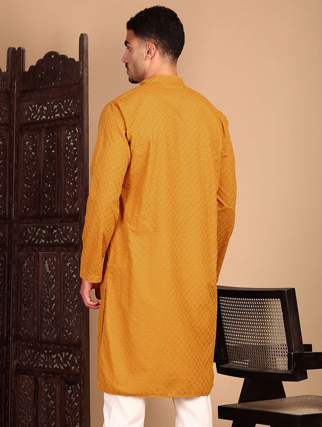 men solid with work mandarin neck long kurta - 22374585 -  Standard Image - 3