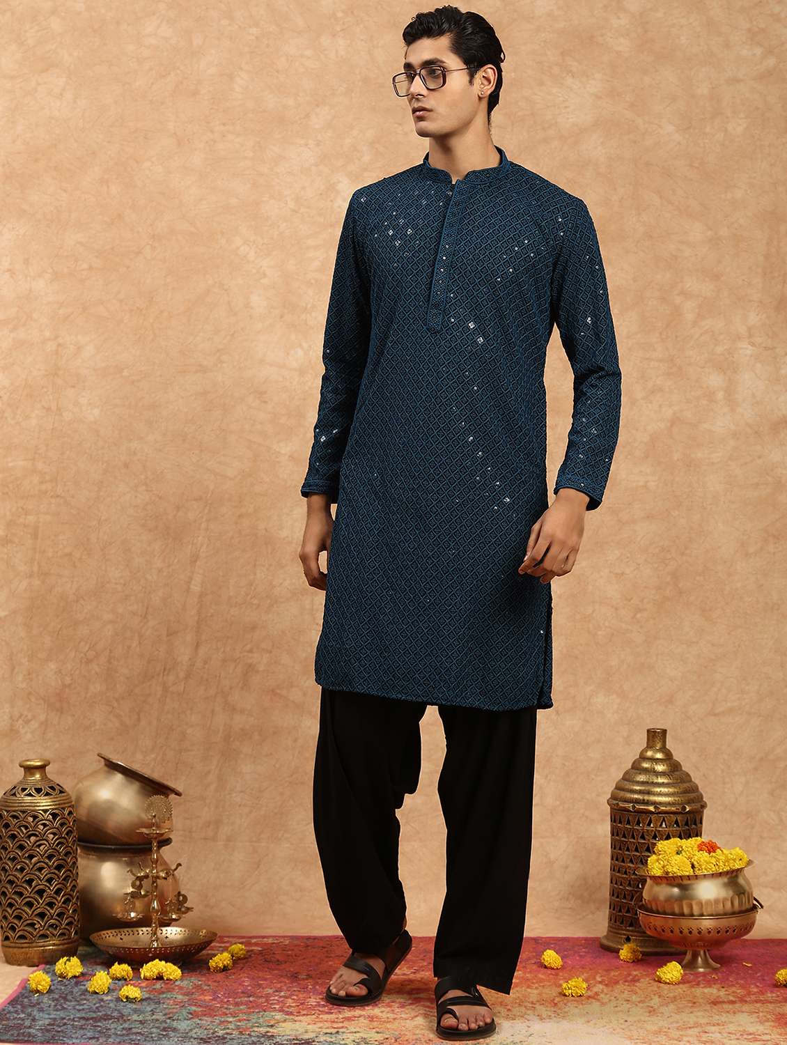 men self design kurta and pyjama set