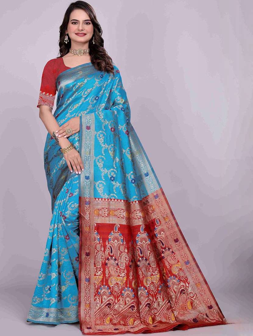 women self design banarasi saree with blouse