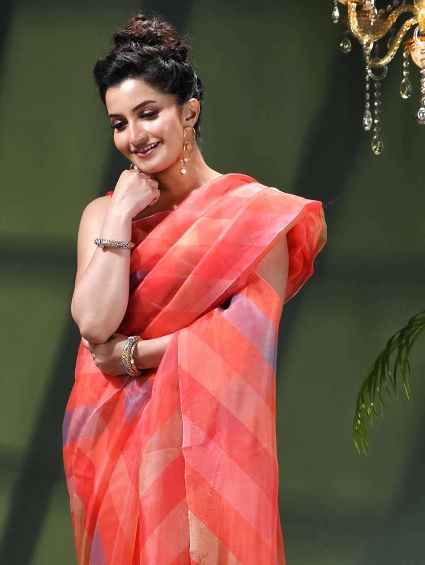 women printed casual wear saree - 22376165 -  Standard Image - 5