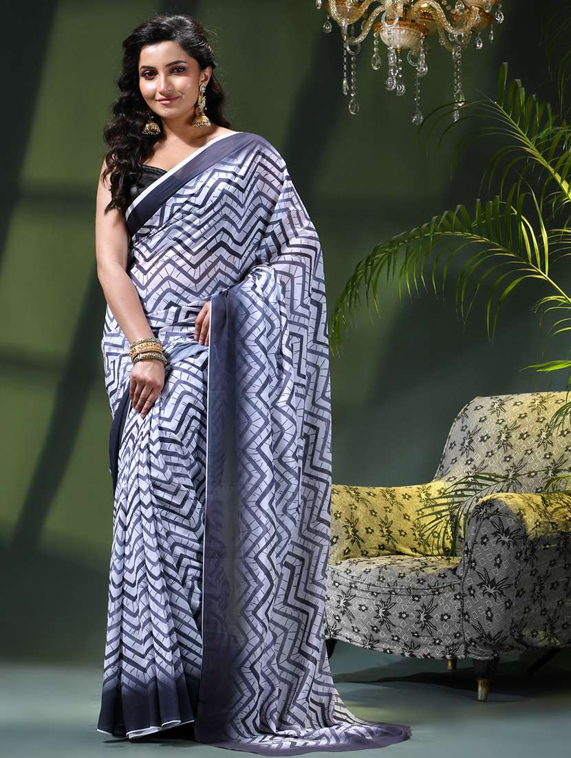women printed casual wear saree