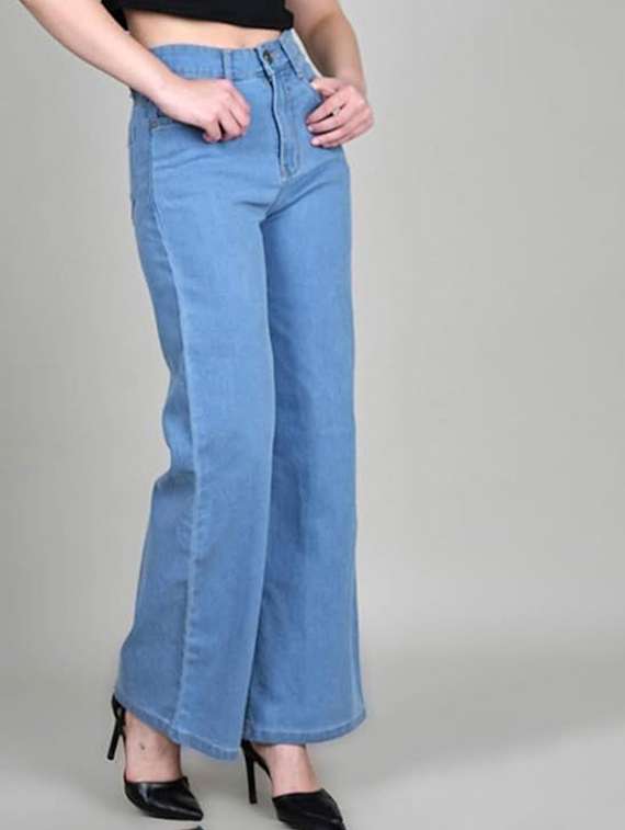 women solid high rise bootcut jeans