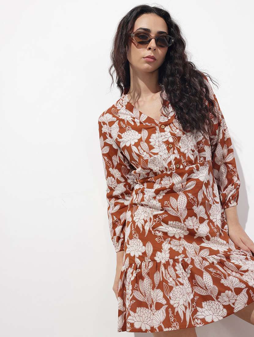 women floral print long sleeve tiered dress - 22376990 -  Standard Image - 5