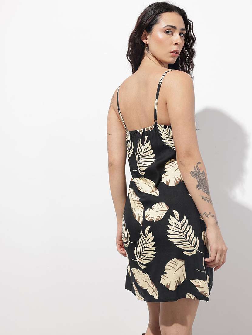 women printed shoulder strap wrap dress - 22376991 -  Standard Image - 3