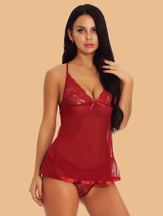 women self designed sleeveless lace babydoll