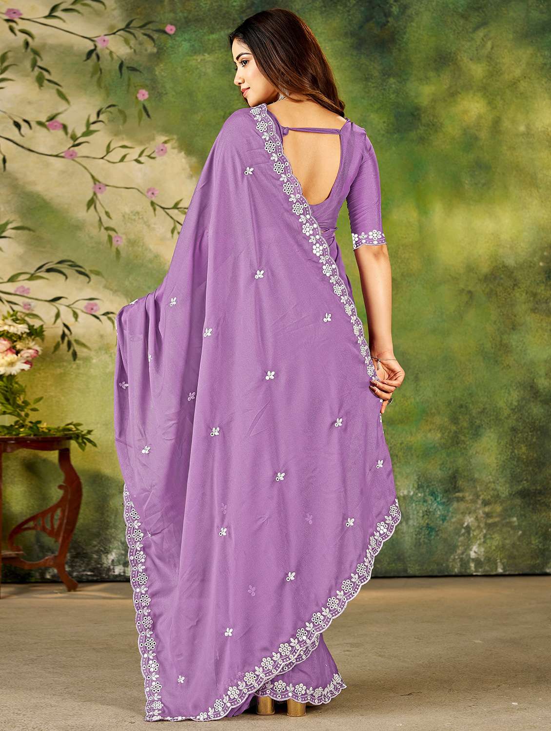 women solid with work embroidered saree with blouse - 22377525 -  Standard Image - 3