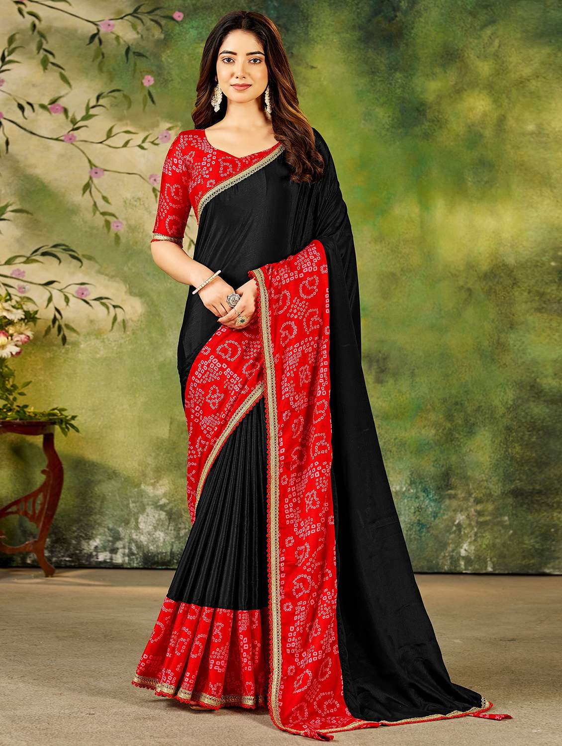 women solid with bordered saree with blouse