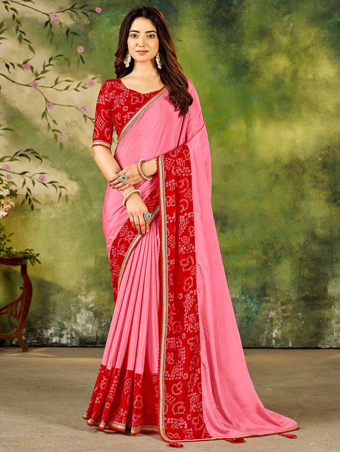 women solid with bordered saree with blouse