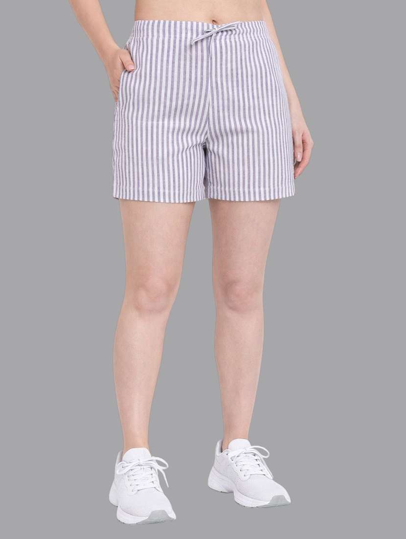 women striped mid rise shorts