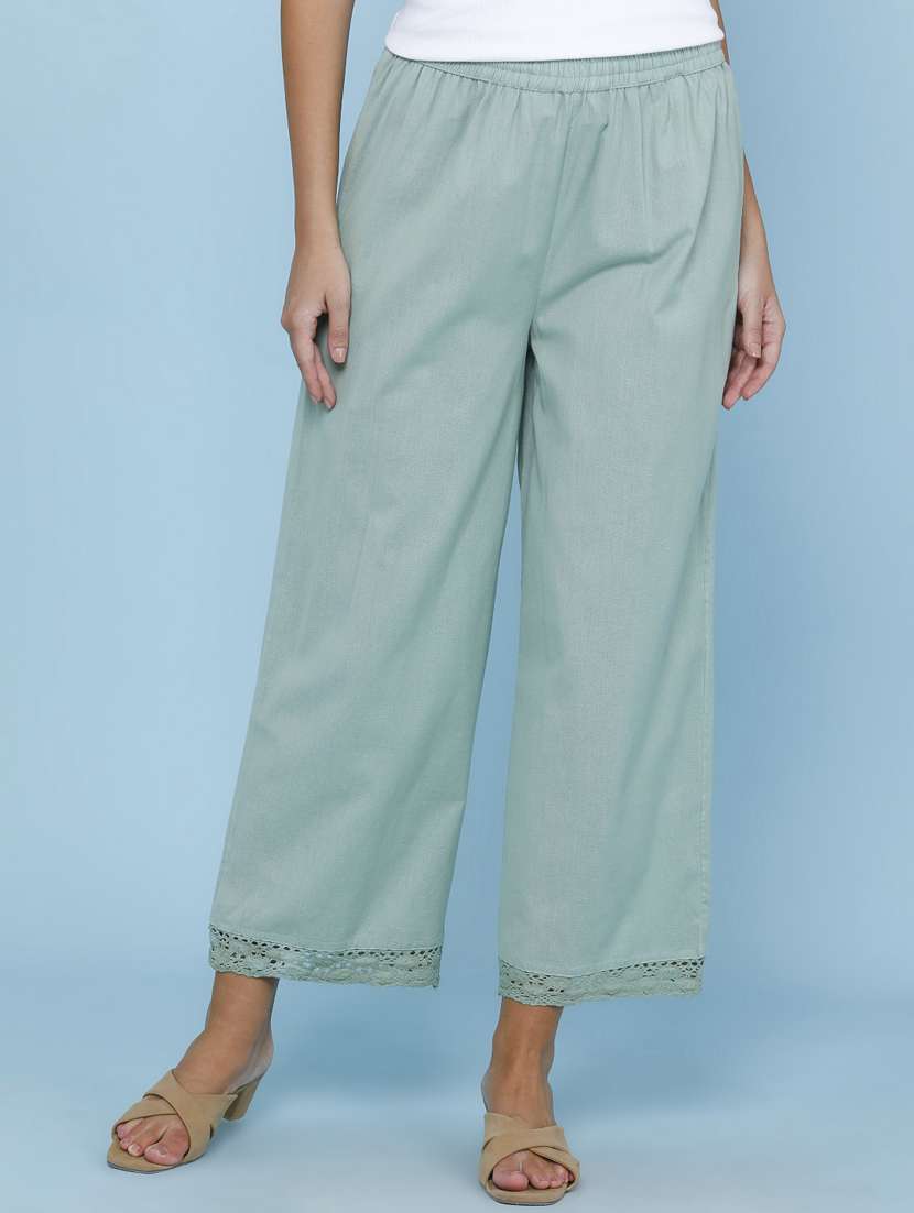 women solid mid rise straight pant