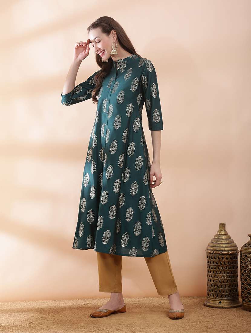 women foil printed three quarter sleeve a-line kurta