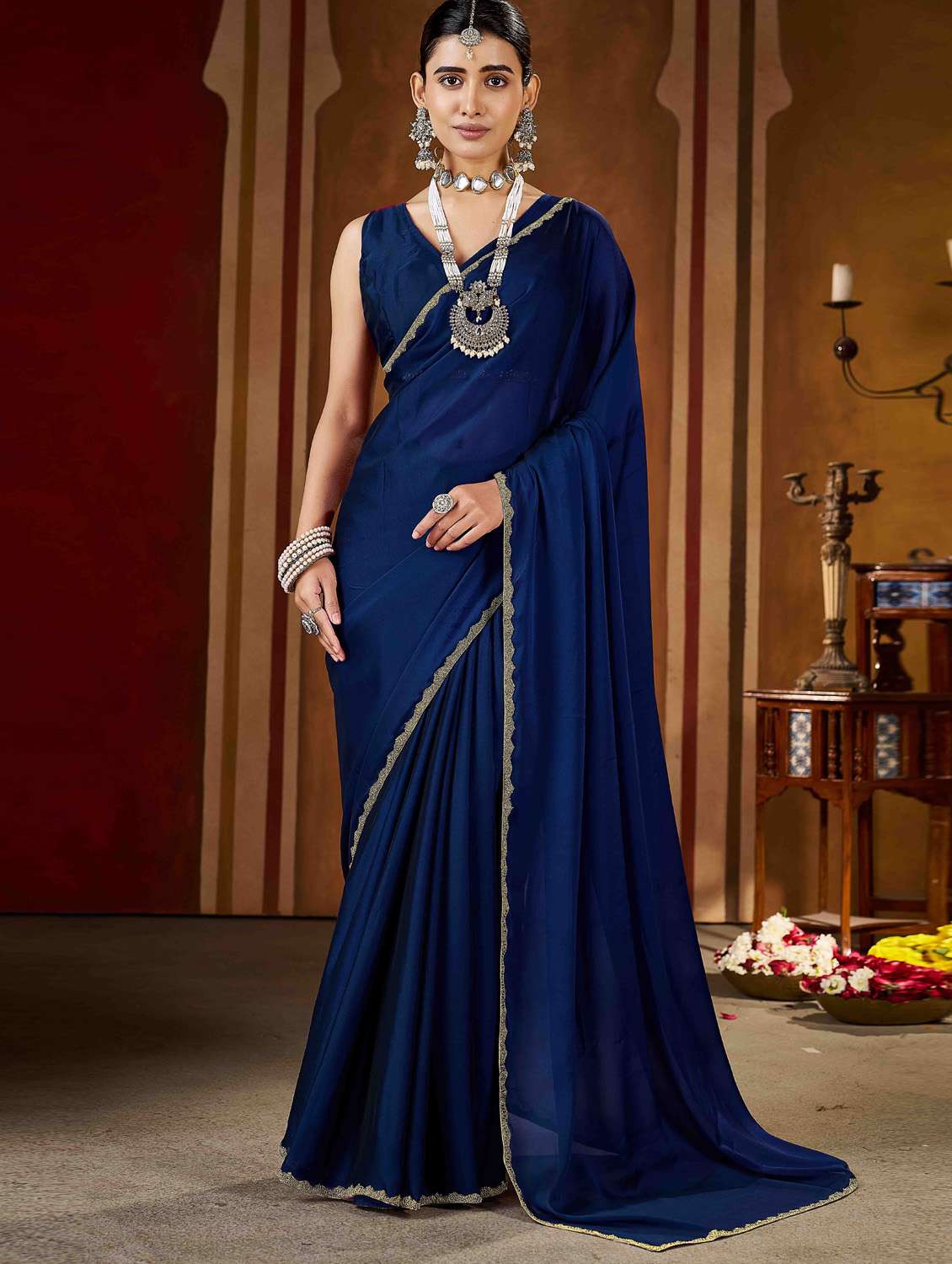 women solid with embellished bordered saree with blouse - 22378543 -  Standard Image - 3