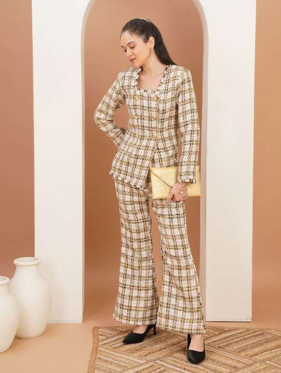 women checkered blazer and trouser co-ord set