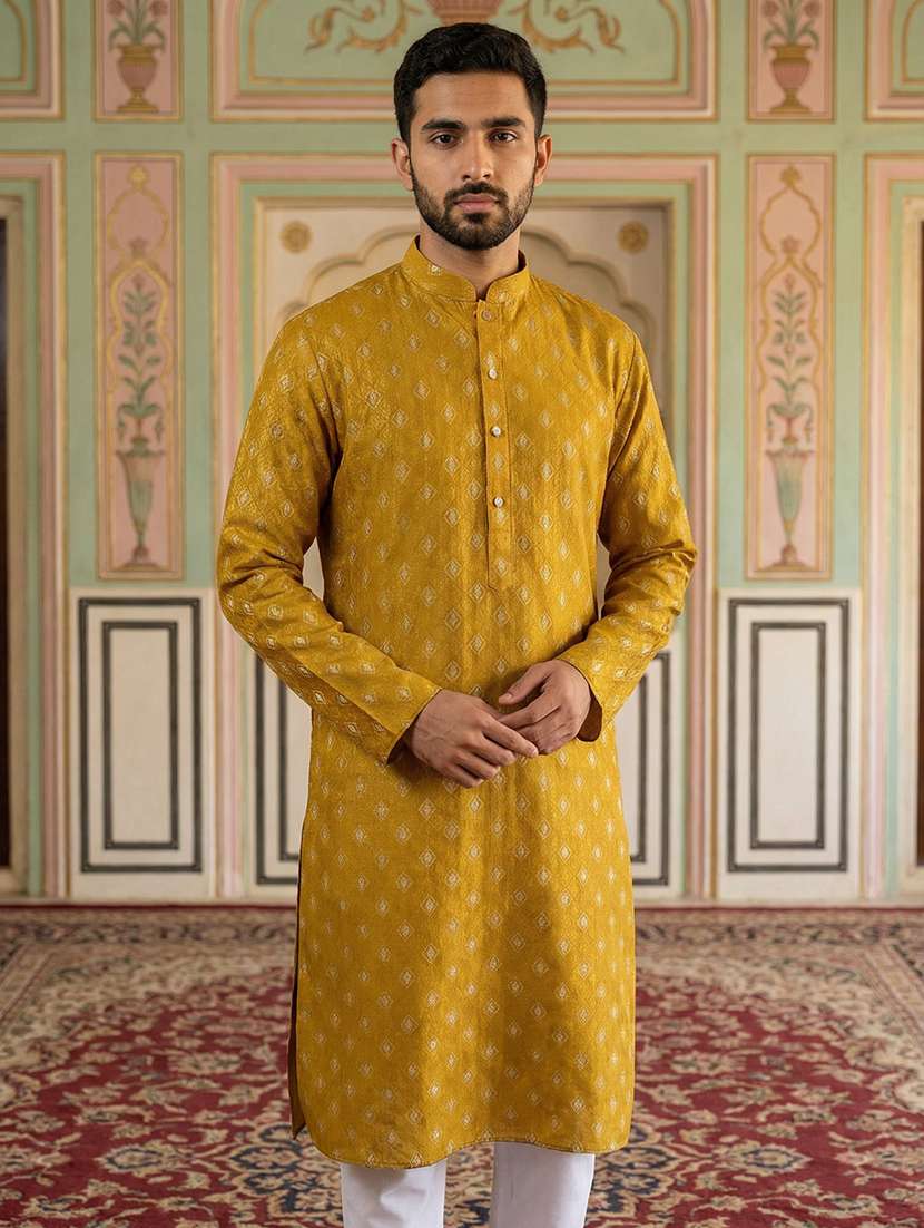 men printed mandarin neck kurta pyjama set