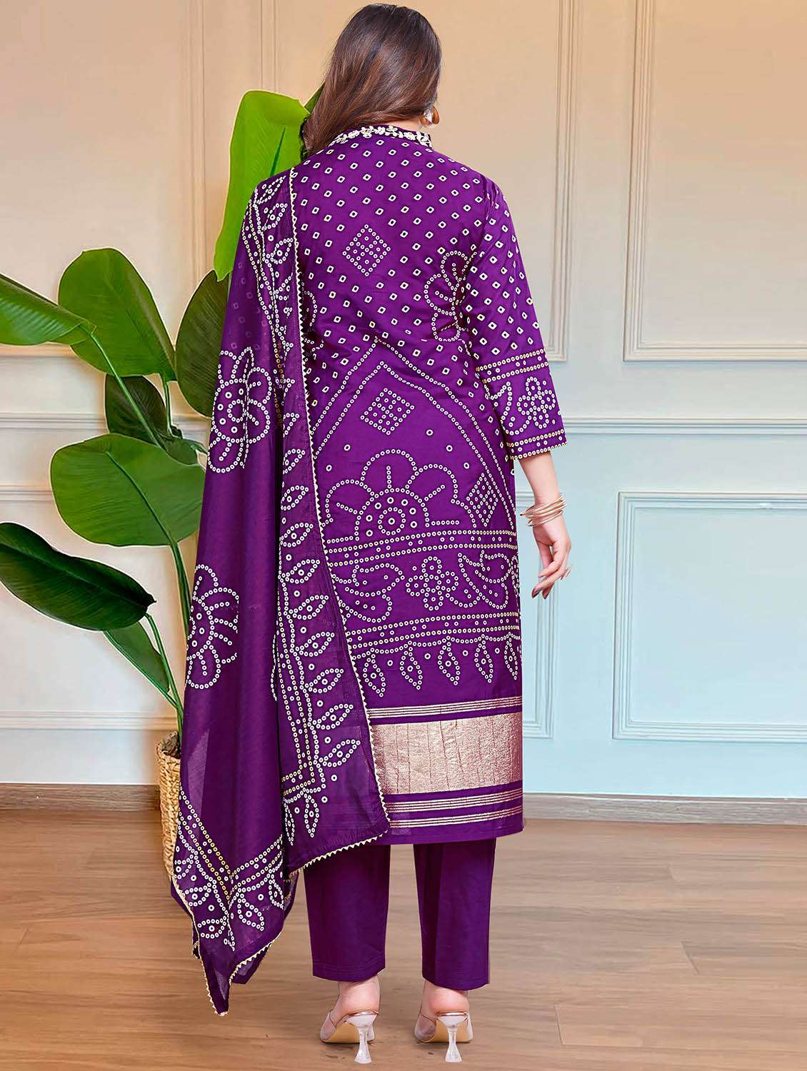 women bandhani three quarter sleeve kurta pant with dupatta set - 22379435 -  Standard Image - 5