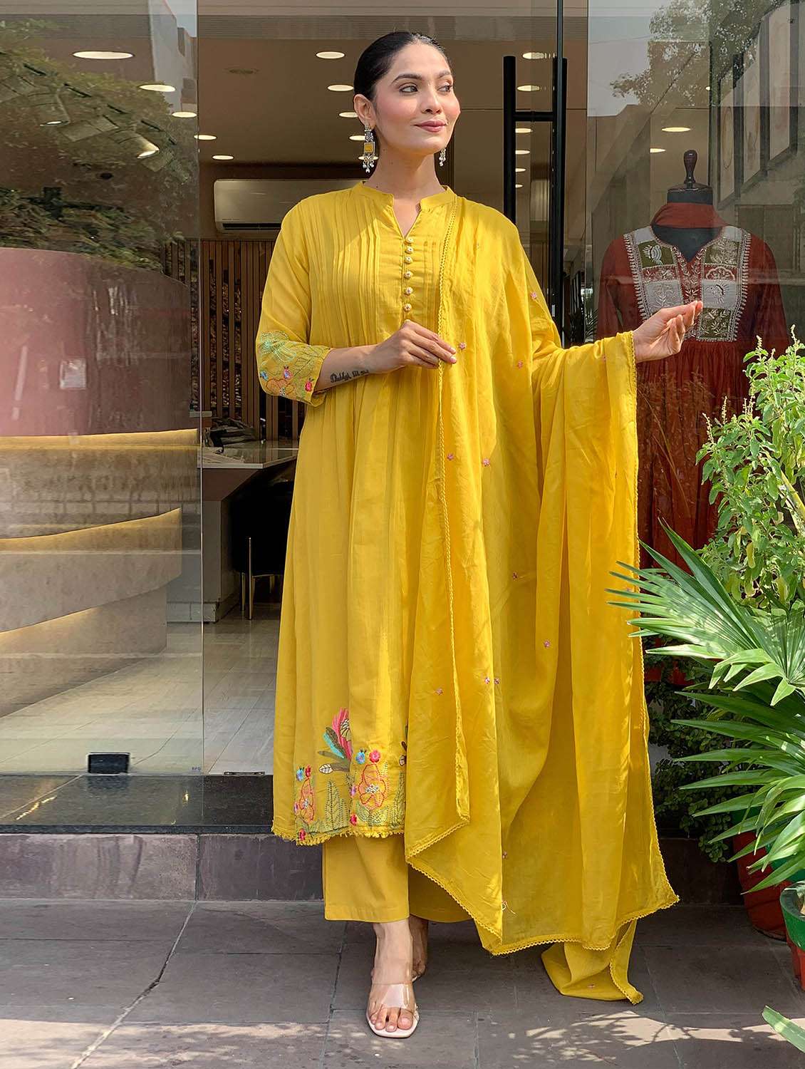 women solid with work three quarter sleeve kurta pant with dupatta set