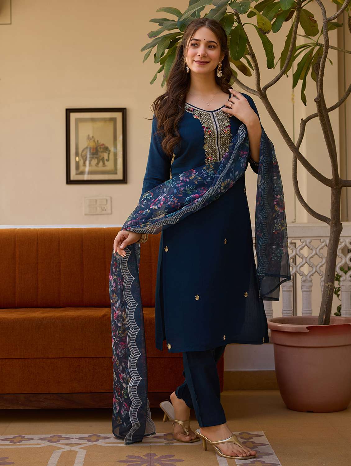 women solid with work three quarter sleeve kurta pant with dupatta set