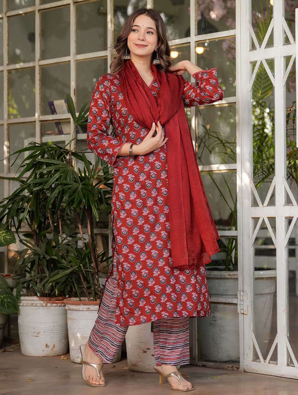 women floral three quarter sleeve kurta pant with dupatta set - 22379553 -  Standard Image - 8