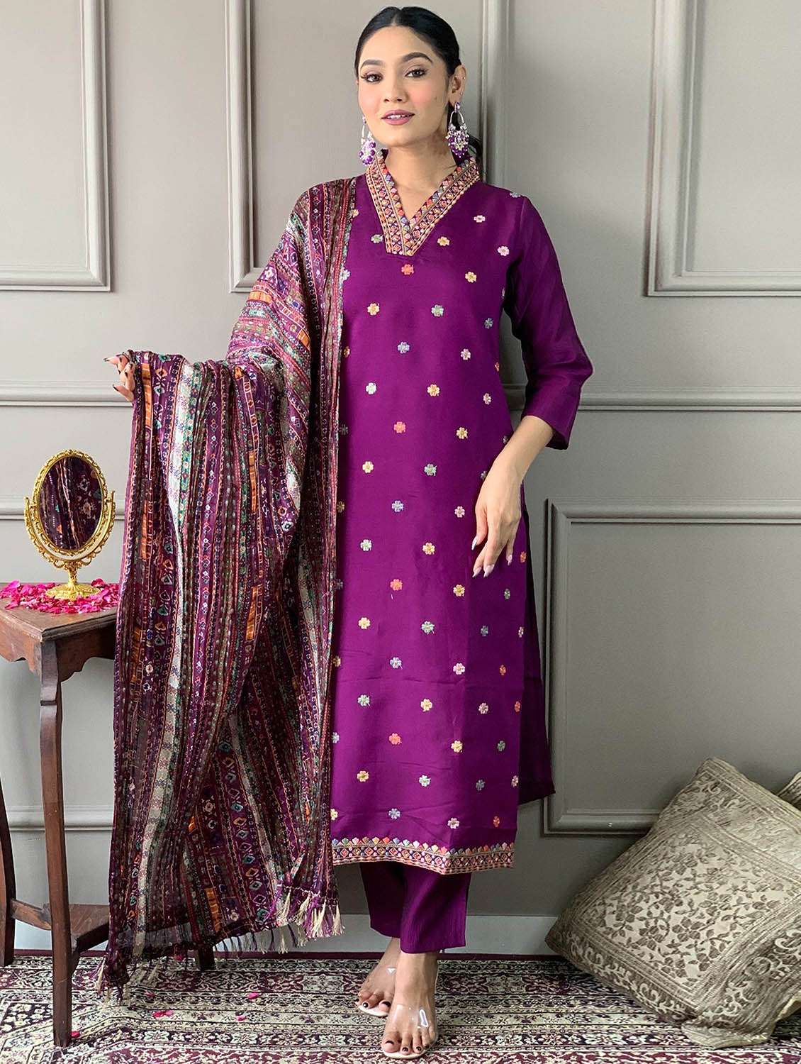 women self design three quarter sleeve kurta pant with dupatta set - 22379556 -  Standard Image - 5