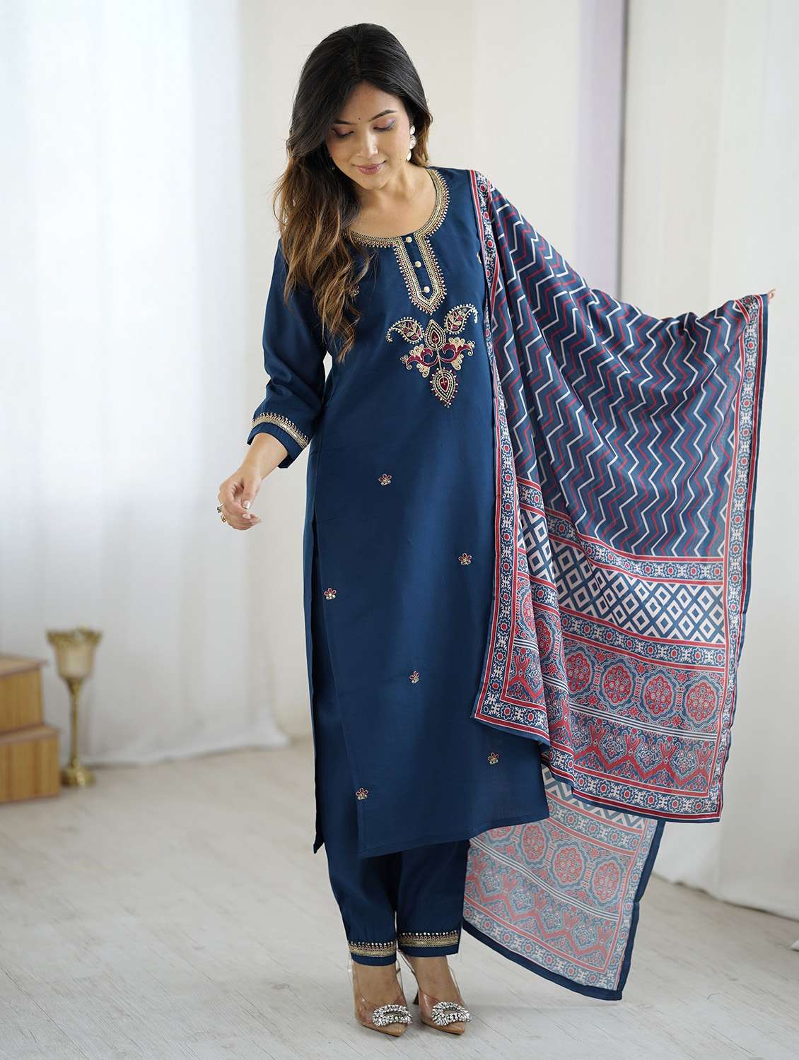 women solid with work three quarter sleeve kurta pant with dupatta set - 22379564 -  Standard Image - 5
