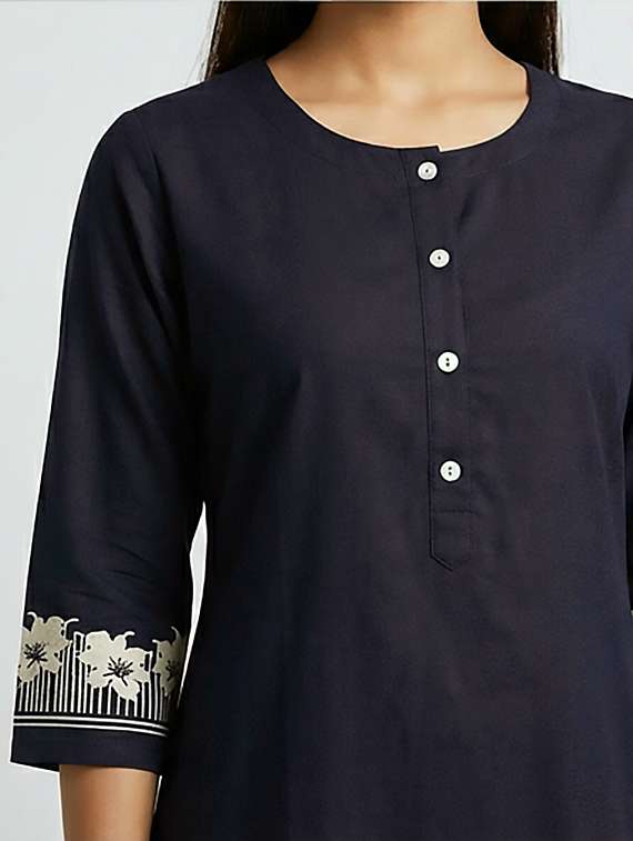 women printed three quarter sleeves straight kurta - 22379668 -  Standard Image - 3