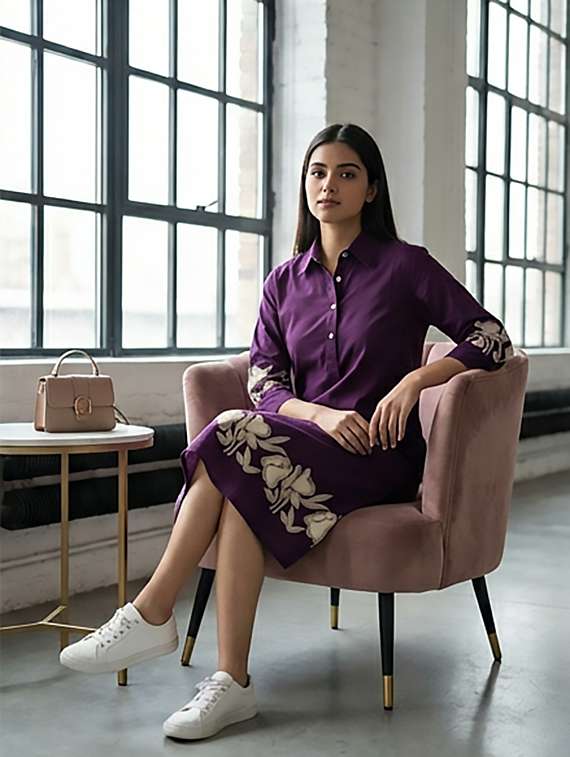 women printed three quarter sleeve kurta