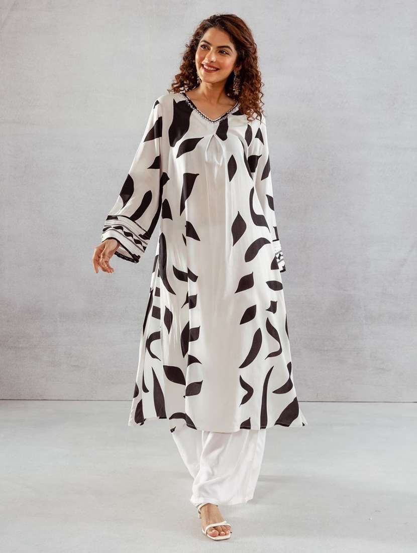 women printed kurta and palazzo set