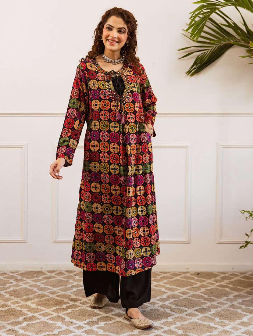 women printed kurta and palazzo set