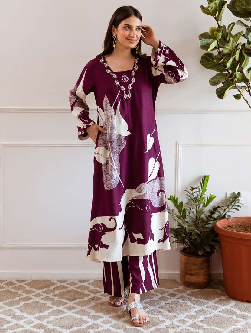women printed kurta and palazzo set