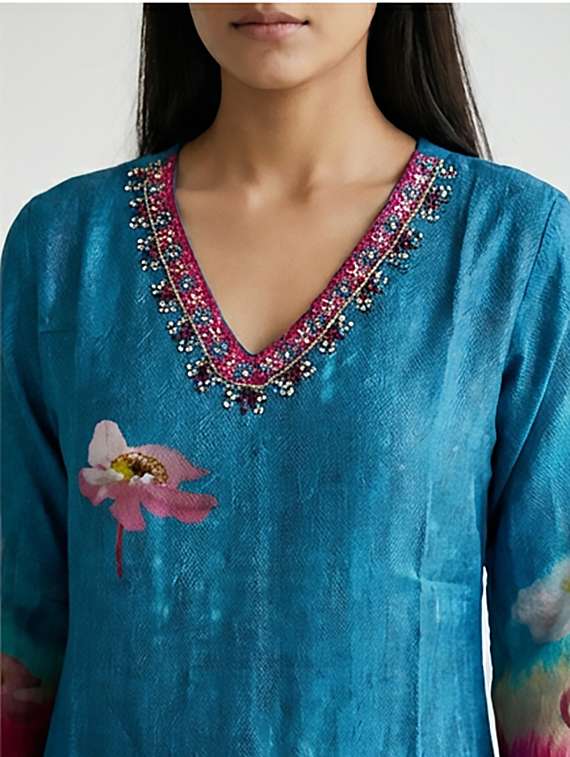 women printed three quarter sleeves kurta and pant set - 22379750 -  Standard Image - 3