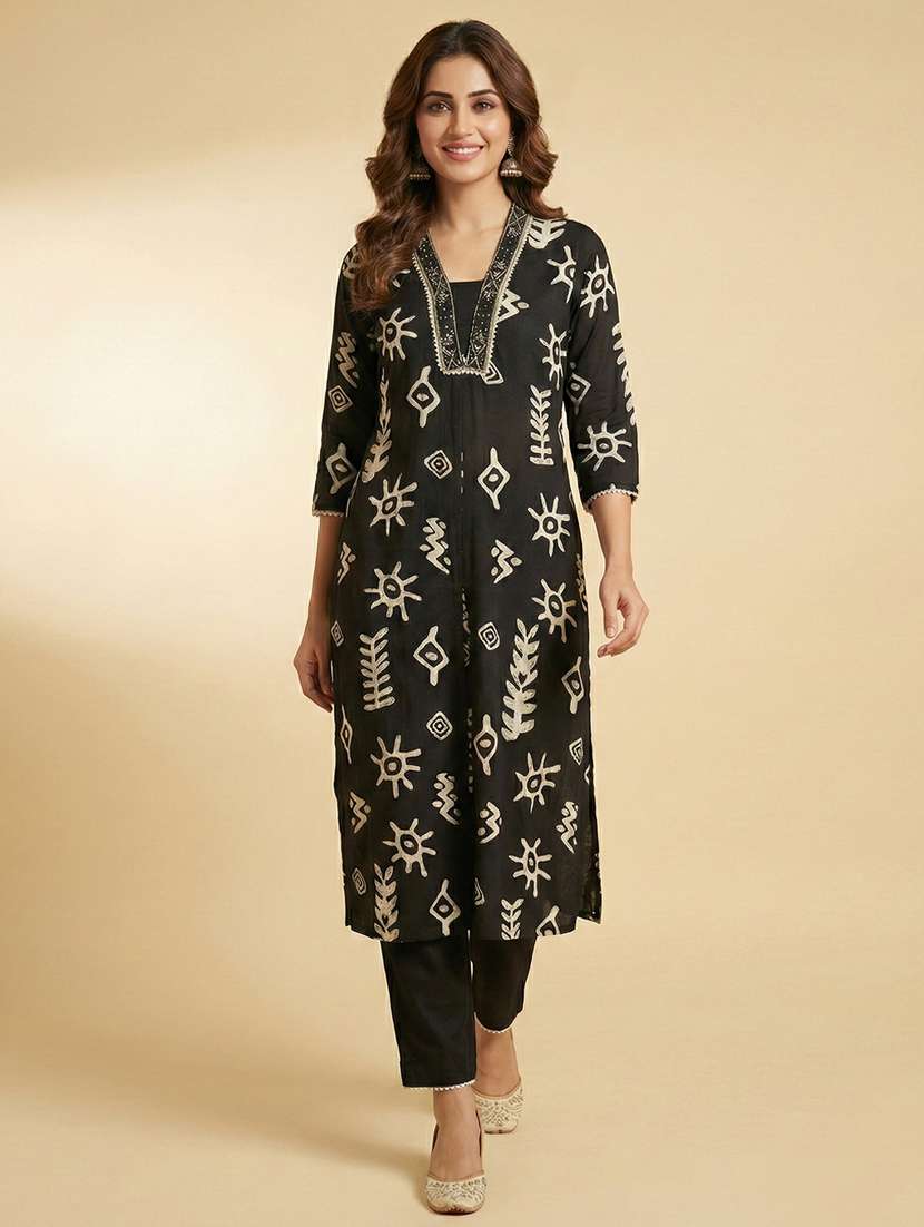 women printed three quarter sleeve kurta pant set