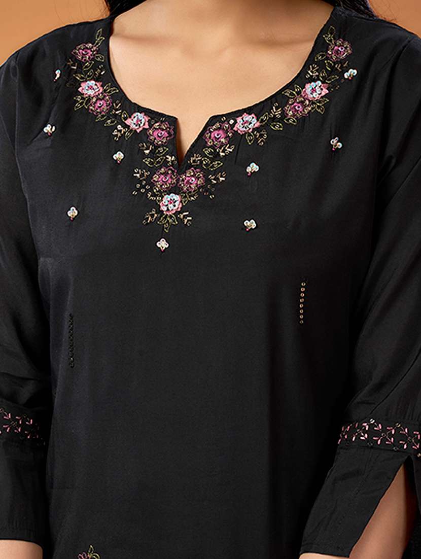 women solid with work three quarter sleeve kurta pant with dupatta set - 22379786 -  Standard Image - 5