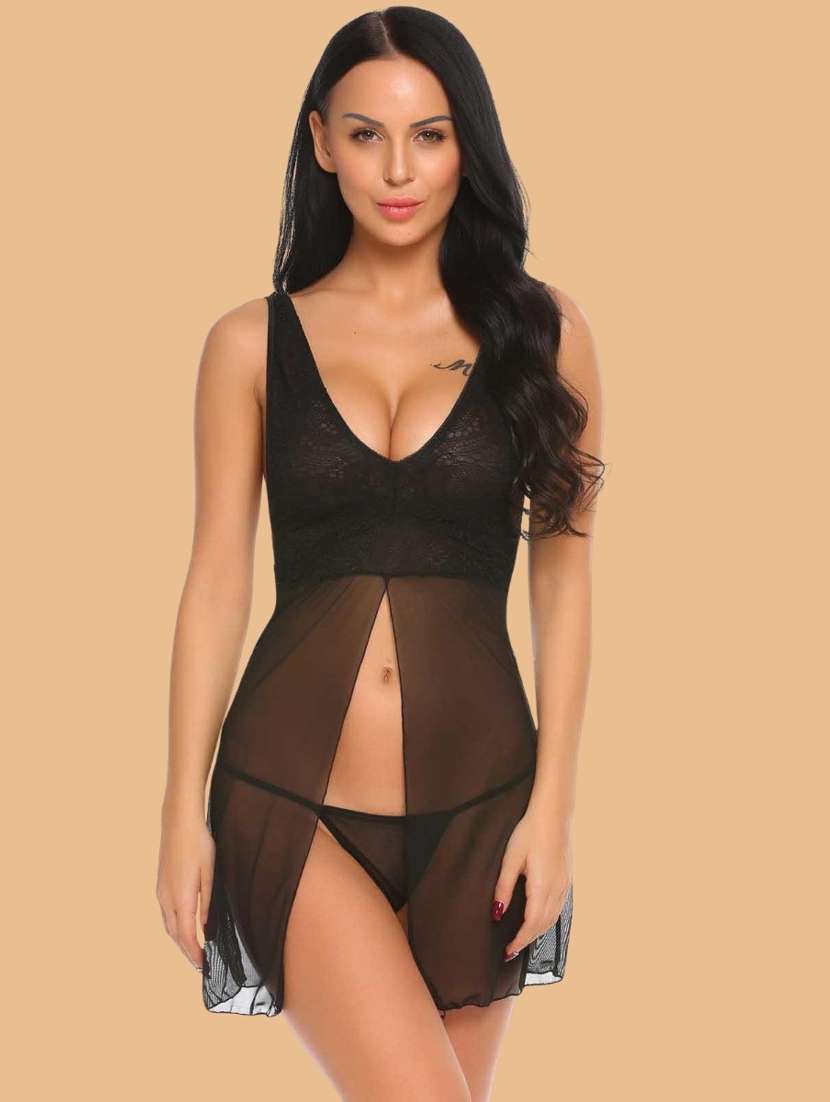 women self designed sleeveless lace babydoll