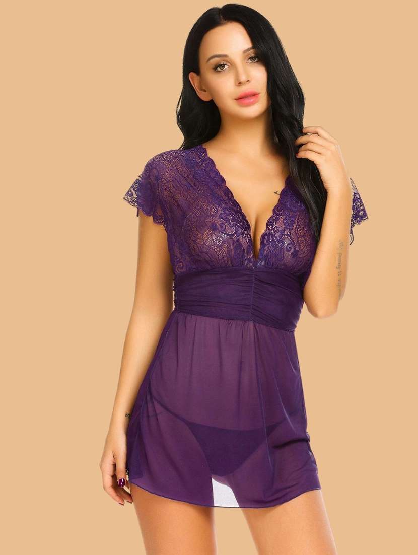 women self designed sleeveless lace babydoll