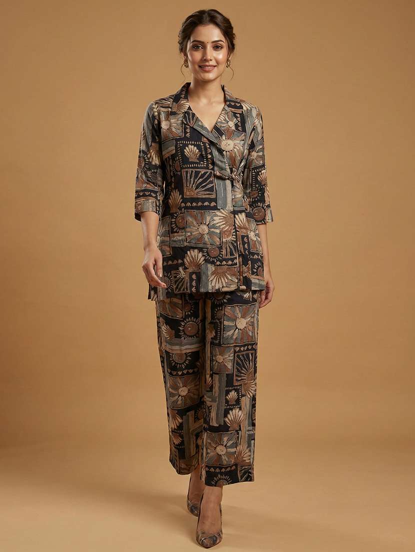 women printed three quarter sleeve top & trouser co-ord set