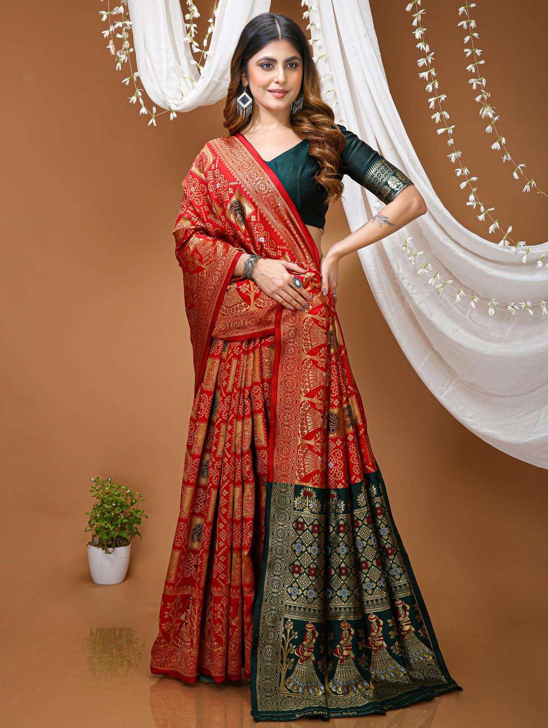 women self design banarasi saree with blouse