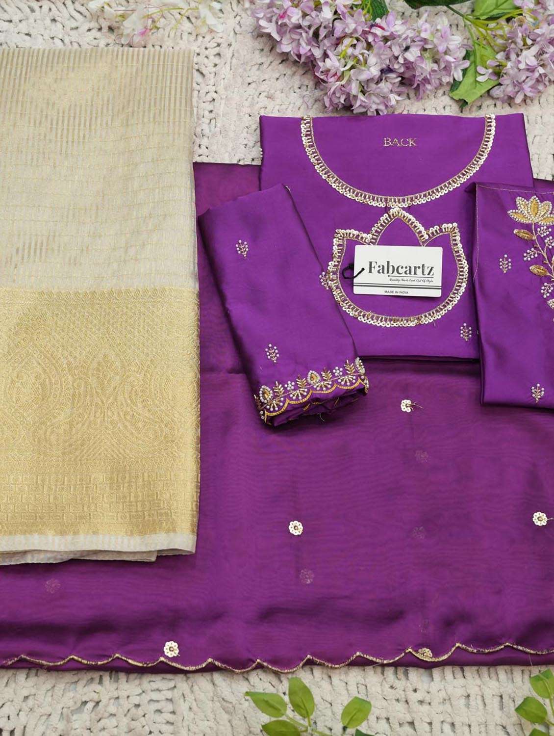 Women Self Design South Indian Style Unstitched Lehenga Choli Set - 22380955 -  Standard Image - 3