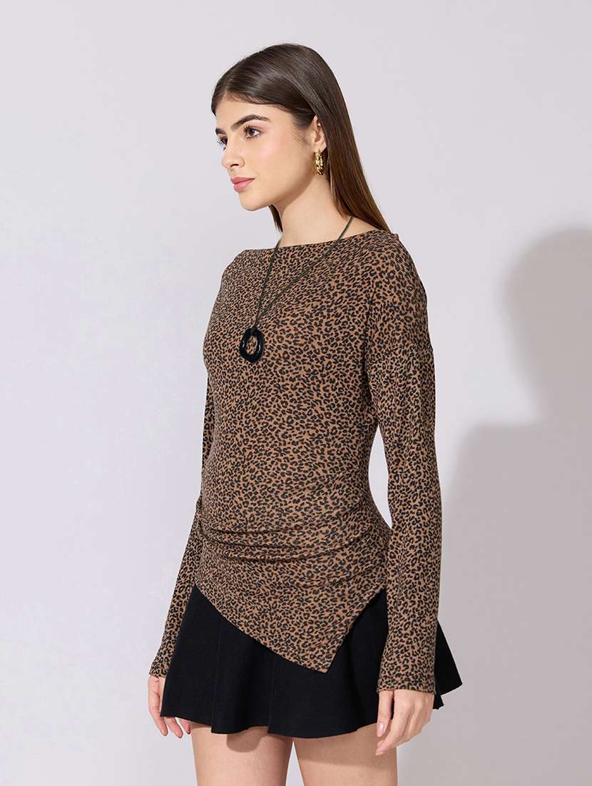 women animal print off shoulder asymmetric top - 22381045 -  Standard Image - 3