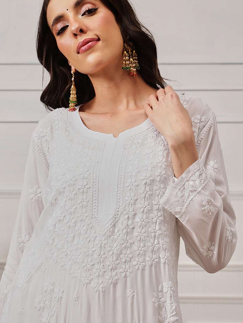 women chikankari three quarter sleeve straight kurta - 22381623 -  Standard Image - 5