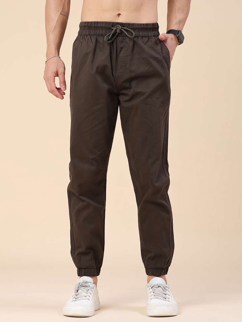 men solid mid rise regular fit jogger