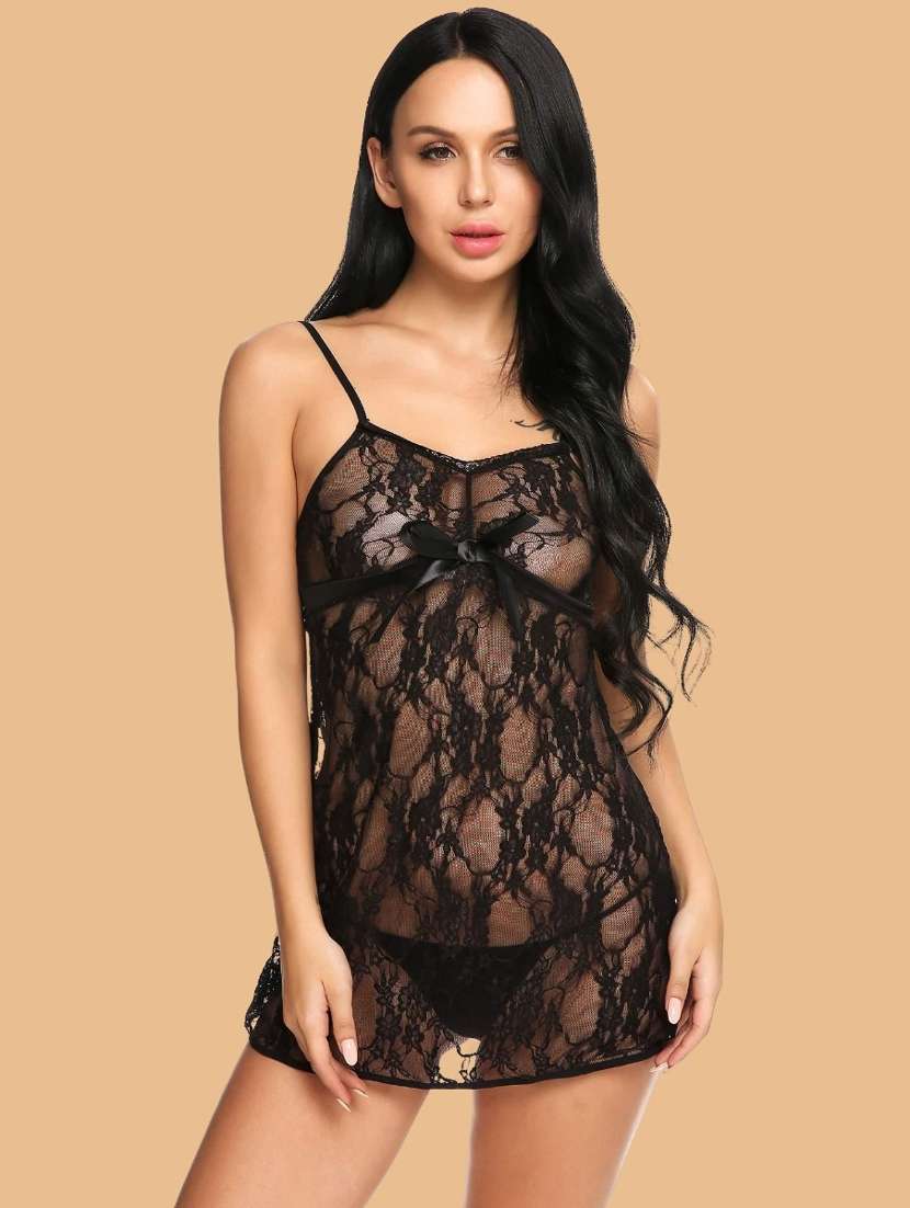 women self designed sleeveless lace babydoll