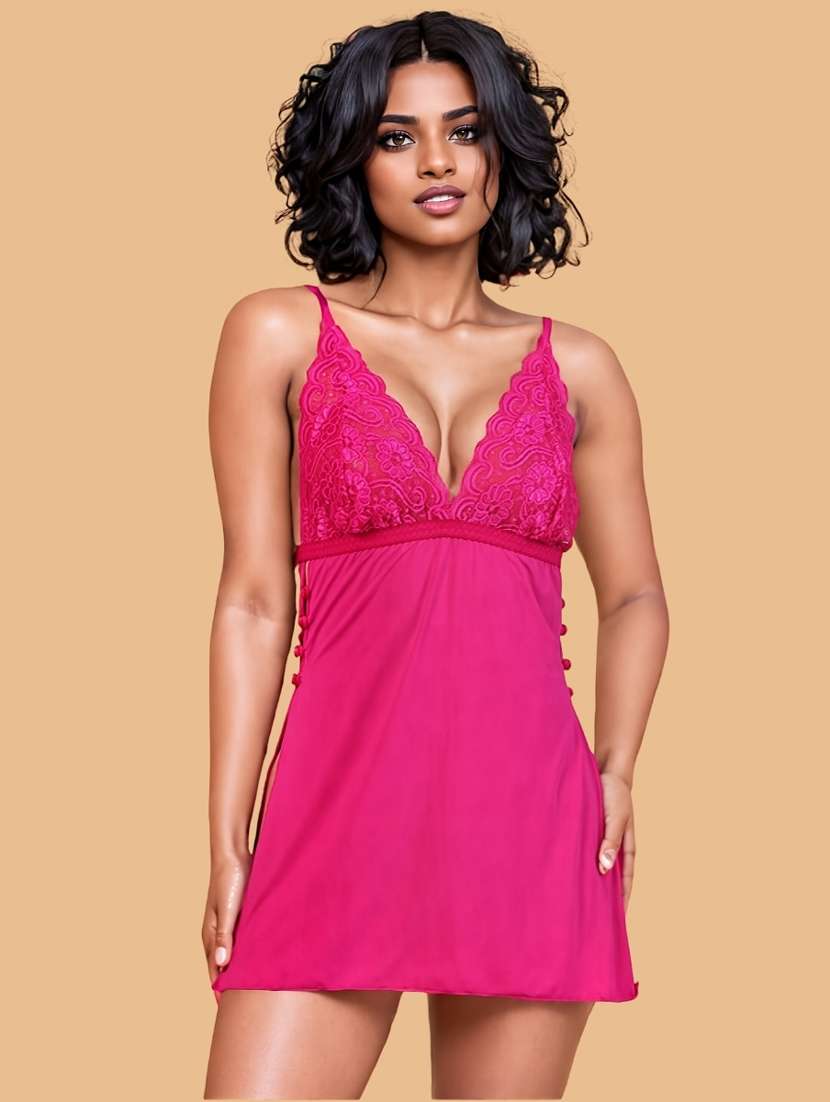 women self designed sleeveless lace babydoll