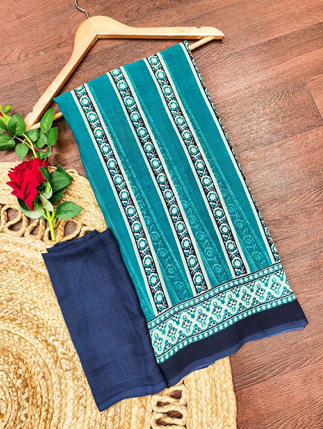 women printed casual wear saree with blouse