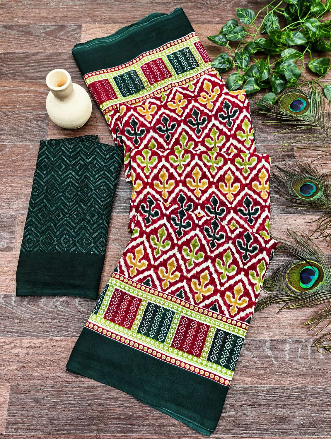 women printed casual wear saree with blouse - 22384375 -  Standard Image - 3