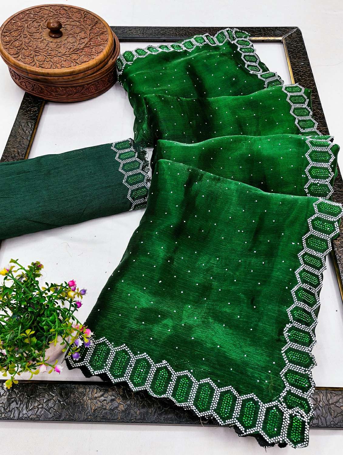 women solid with work embellished saree with blouse