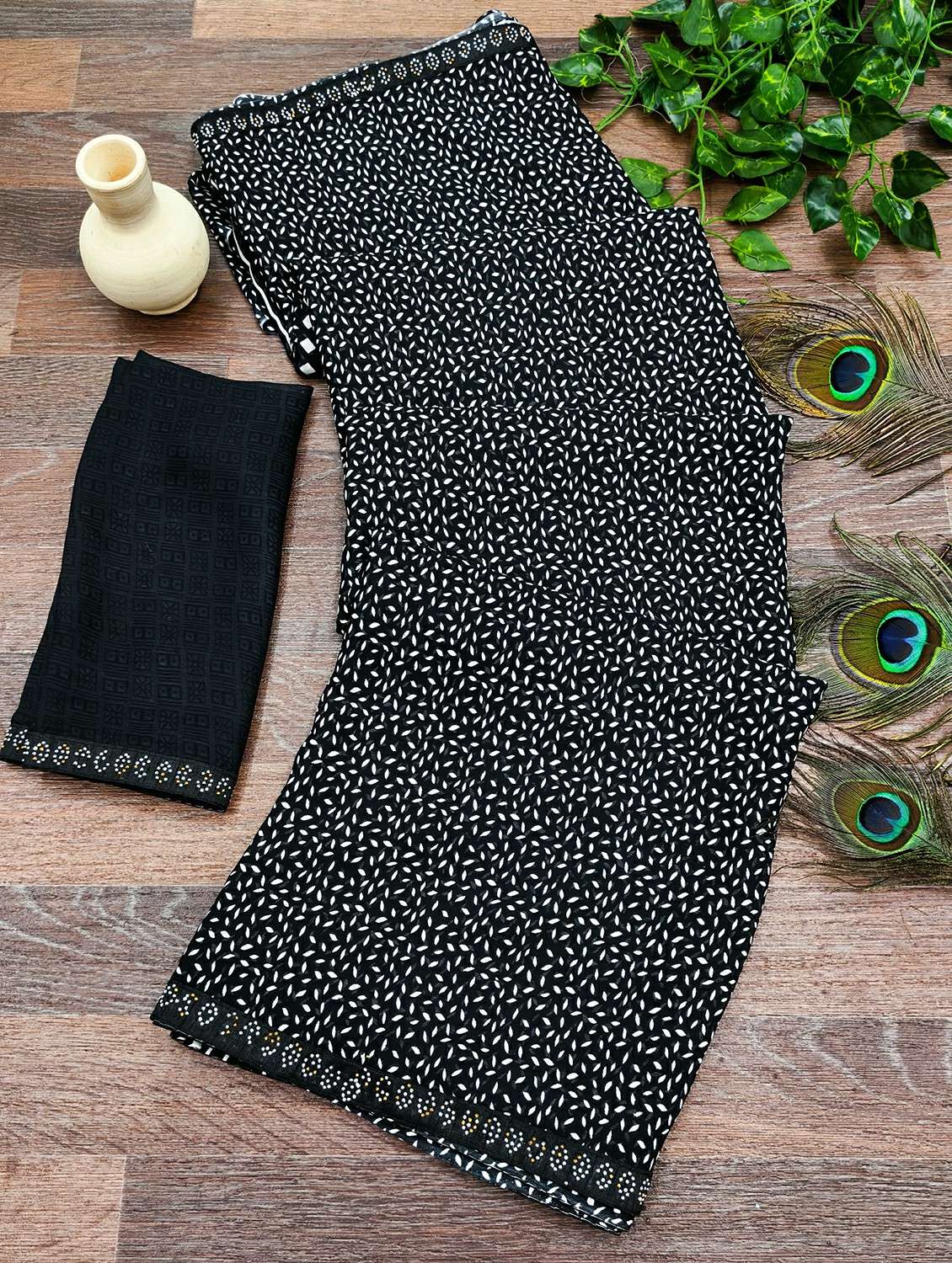 women printed casual wear saree with blouse - 22384441 -  Standard Image - 3