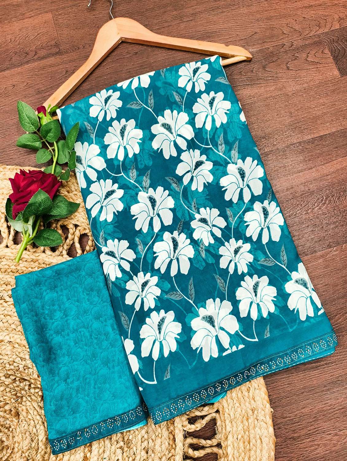 women printed casual wear saree with blouse