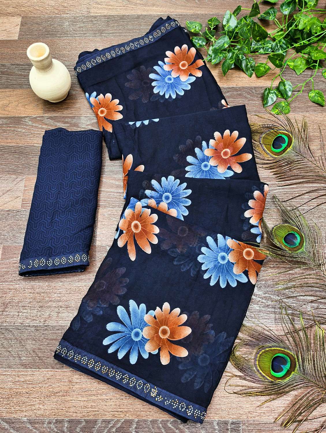 women printed casual wear saree with blouse - 22384493 -  Standard Image - 3