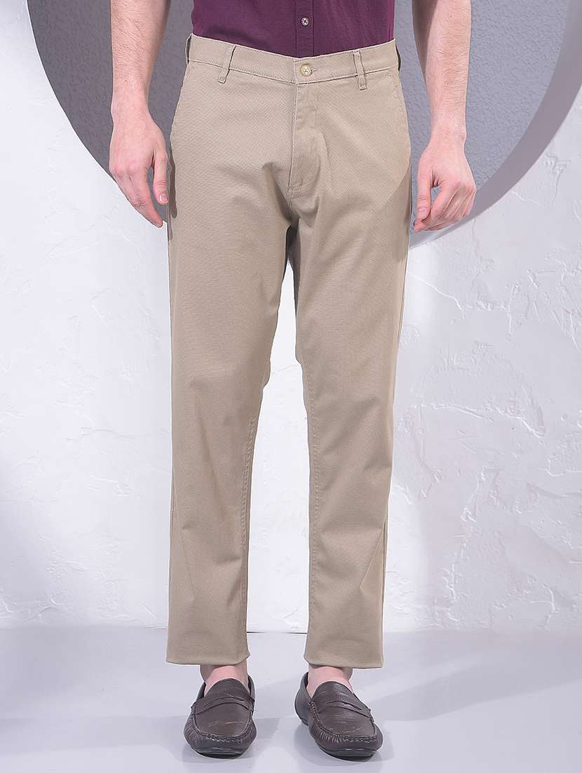 men solid mid rise chinos casual trouser
