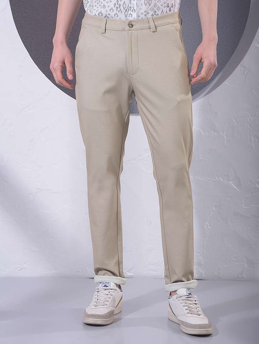 men solid mid rise chinos casual trouser